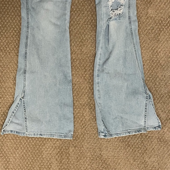 Not Your Babe V Waist Split Hem Jeans - Picture 5 of 5